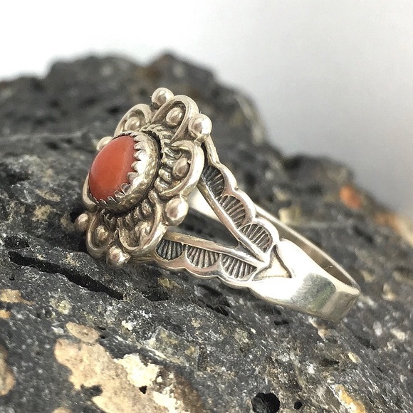 Navajo Ring Apple Coral S.Silver Native American Indian.Navajo coral silver ring - Picture 3 of 4